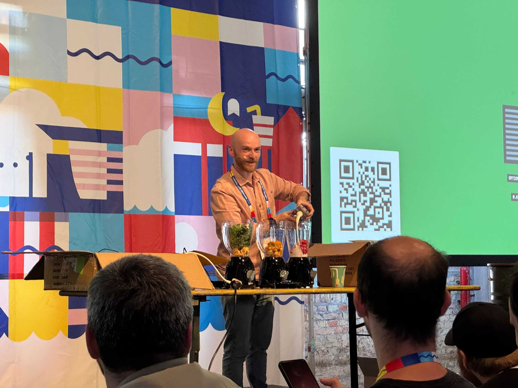 Dan Johnson toont wat er mogelijk is met Laravel Pinout met behulp van blenders.